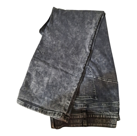 Torrid Womens " Feel The Fit" Bombshell Straight Black 26R - Picture 4 of 14